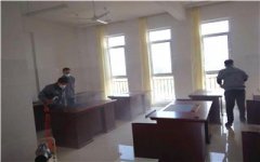 新裝修完的房子有刺激異味主要來自于哪里？