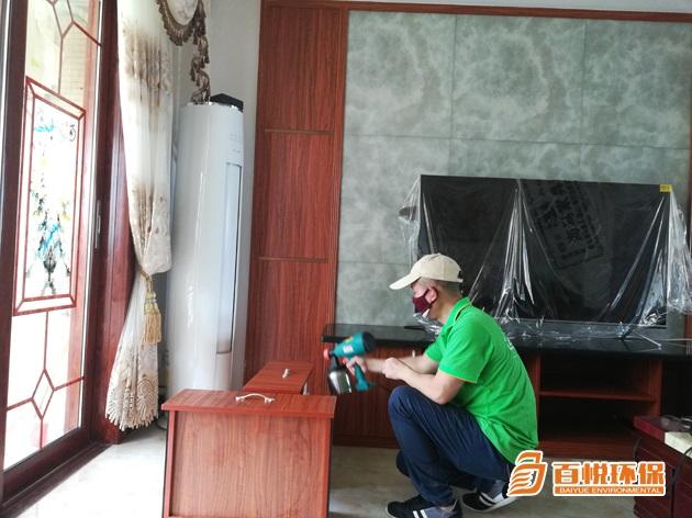 板材散發的刺鼻氣味有害？是甲醛超標嗎？ 